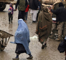​Afghanistan : la France condamne l’imposition du voile intégral par les talibans