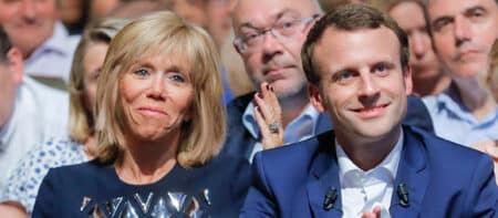 Le soir du premier tour, Emmanuel Macron est monté sur scène avec sa femme