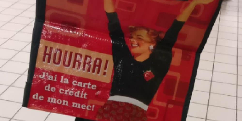 Auchan retire un sac de course jugé macho
