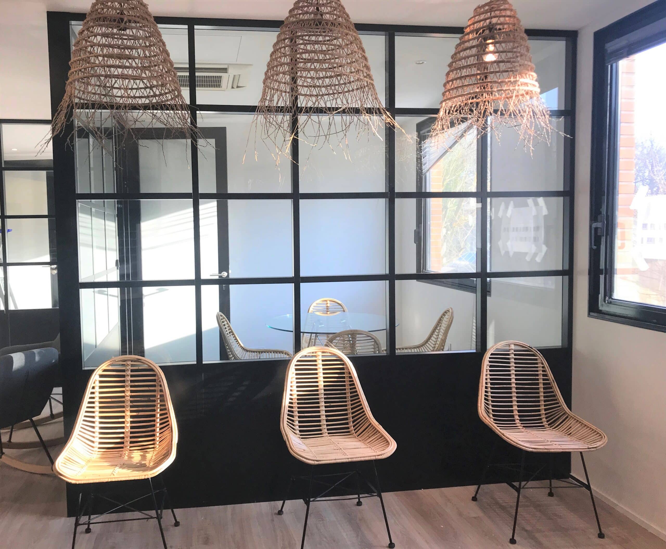 Tendances managériales : Il existe des solutions entre le télétravail et la présence obligatoire au bureau