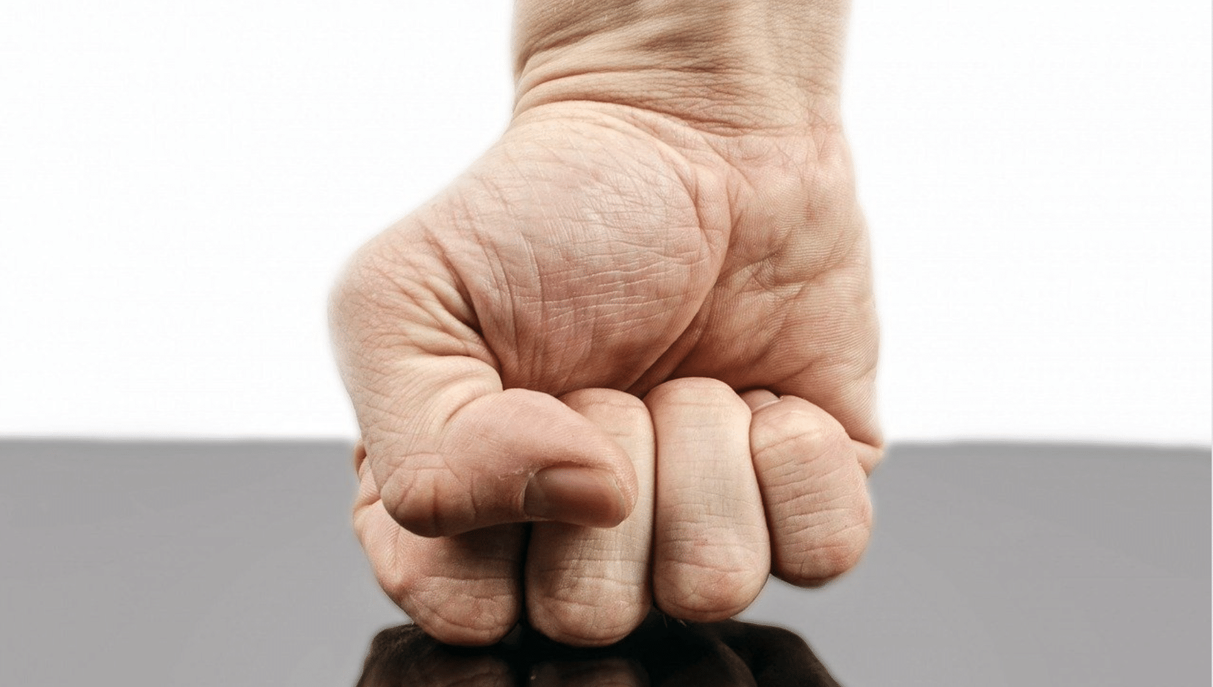 « Les droits des femmes victimes de violence » : le gouvernement tunisien publie un kit pratique