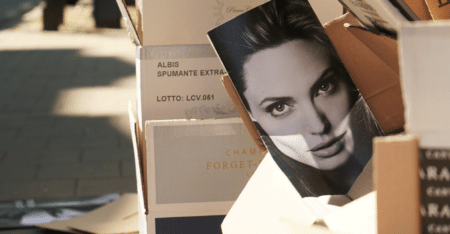 Guerlain et l’UNESCO lancent « Des femmes pour les Abeilles » avec Angelina Jolie