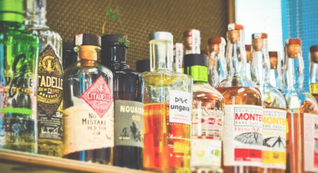 Vente et consommation à domicile d’alcool explosent depuis le premier confinement