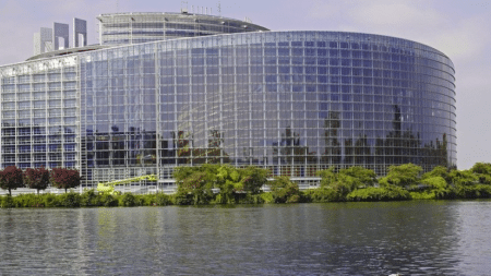 Le Parlement européen promet la parité dans son administration pour 2024