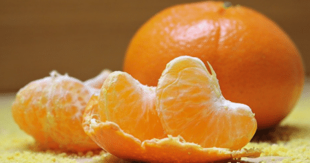 Mise à pied pour une clémentine près de son poste, un salarié gagne contre La Redoute