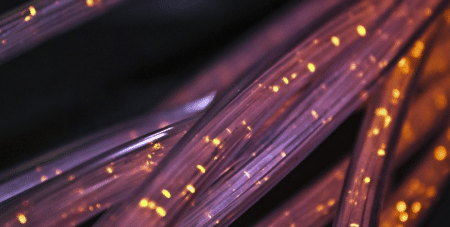 Un nouveau record hallucinant de débit en fibre optique atteint par des Japonais