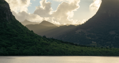 Avec l’AFD, le BRGM s’engage à étudier les littoraux de l’île Maurice