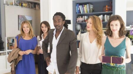 "Qu'est ce qu'on a fait au bon Dieu" : Le Figaro le saque et puis l'adore