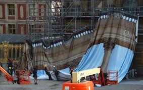 Pendant les travaux, Dior rhabille Versailles