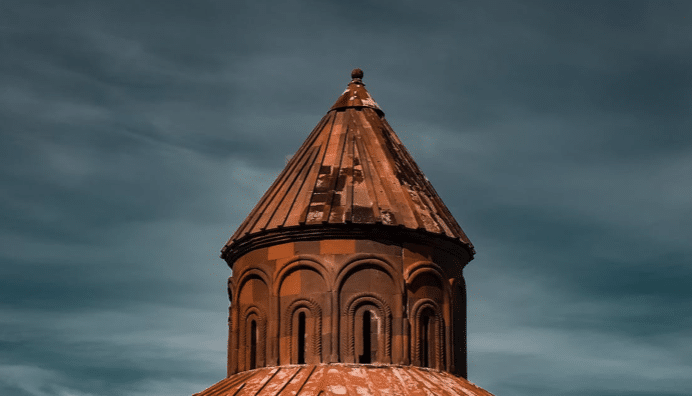 L’Azerbaïdjan obtient par la force la capitulation du Haut Karabakh