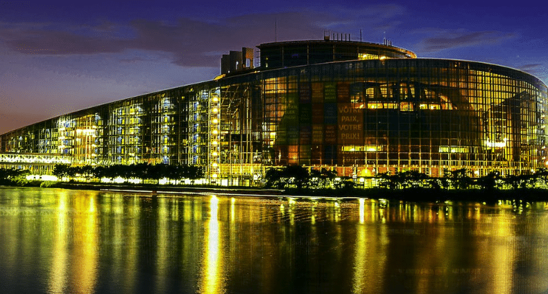 Haut-Karabakh : le Parlement européen « condamne l’épuration ethnique contre les Arméniens »