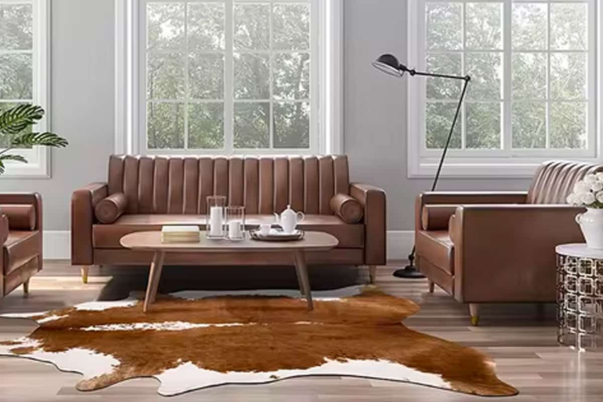 L'imprimé léopard laisse sa place à l'imprimé peau de vache en 2025