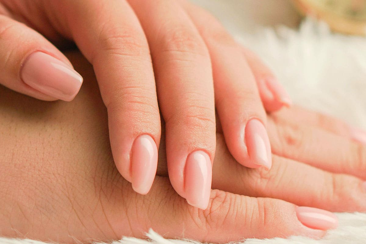 La manucure russe : des ongles parfaits sur cinq semaines