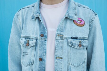 Looks denim personnalisés, un succès ce printemps