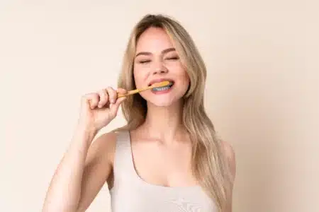 Prendre soin de sa bouche, ce n’est pas juste se brosser les dents