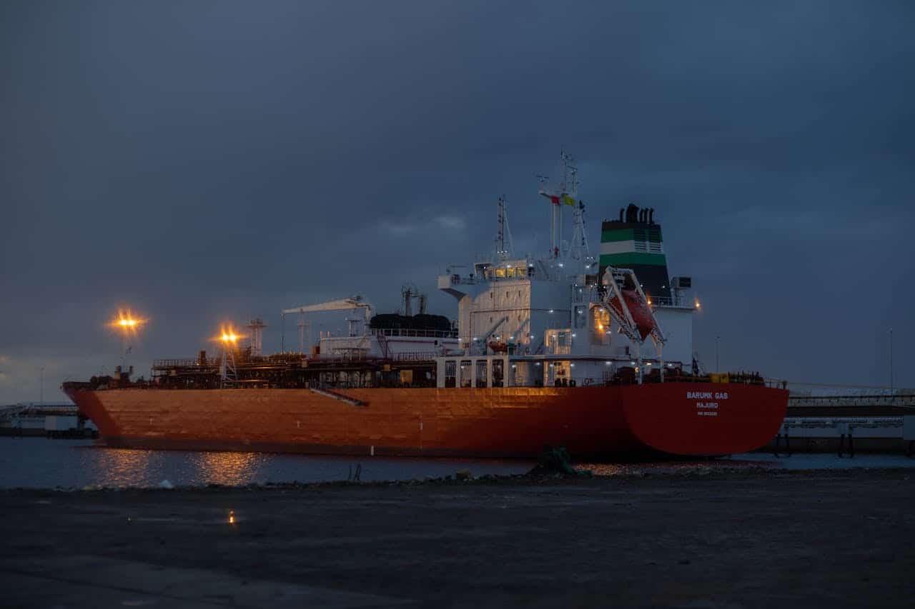 Maree Noire A Phuket Plages Souillees Recifs Menaces Que Se Passe T Il