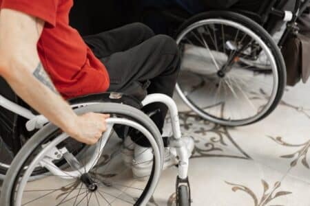 Les Fauteuils Roulants Plus Accessibles Depuis La Reforme 185 000 Personnes En Profitent