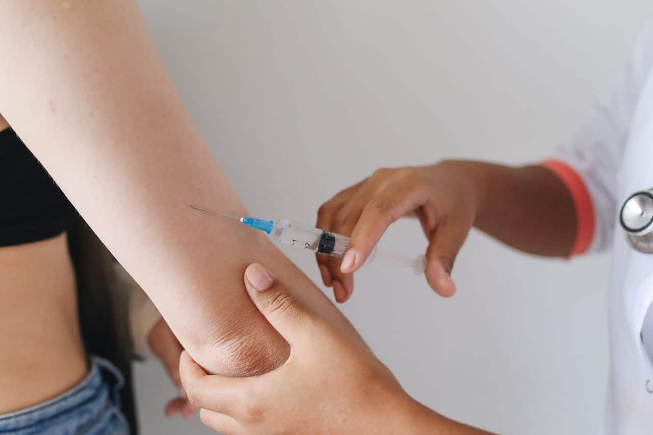 Carnet de vaccination : obligatoire à partir de 2028 ?